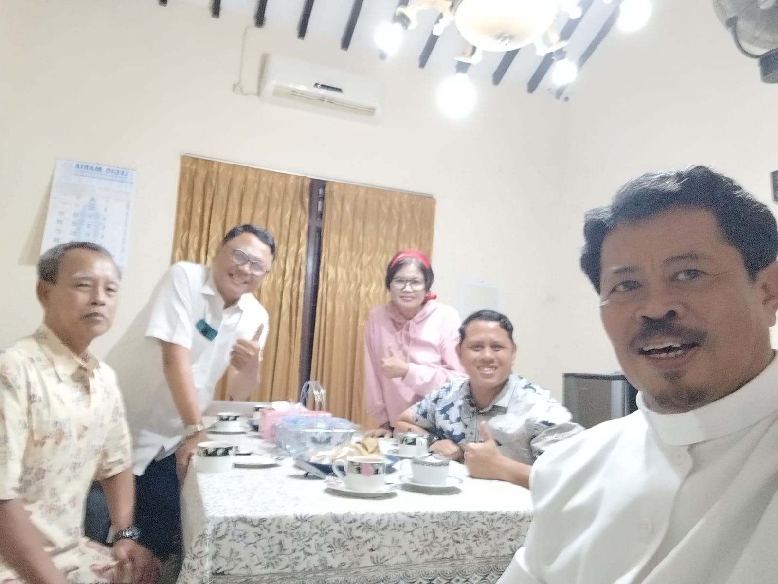Persiapan tugas pelayanan bersama Romo Budi Wihong