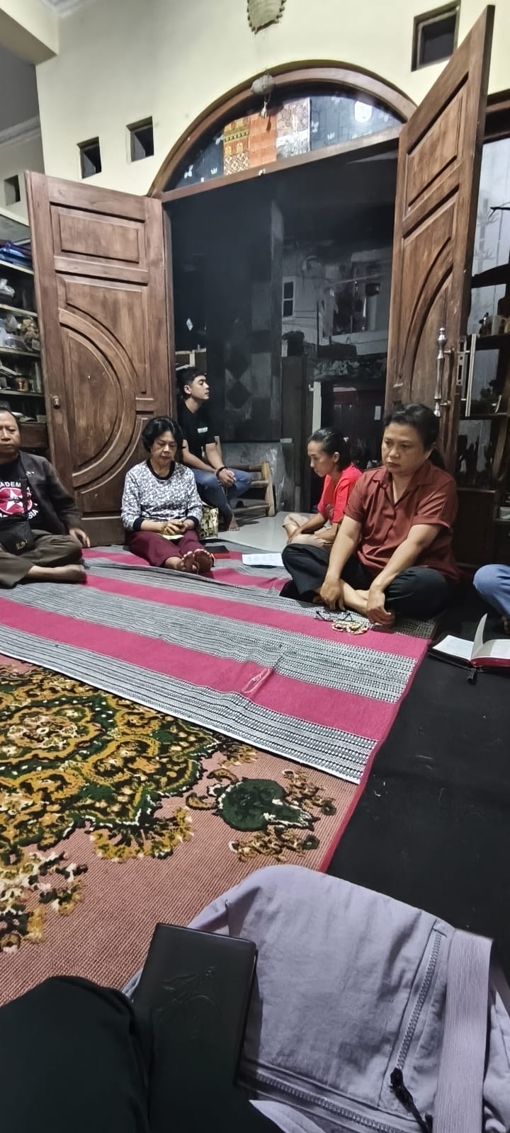 Kebersamaan umat Lingkungan St. Gregorius